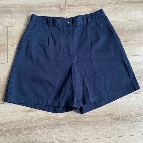Vintage L.L.Bean Shorts 100% Cotton pleated high rise navy shorts size 14 - Picture 3 of 7